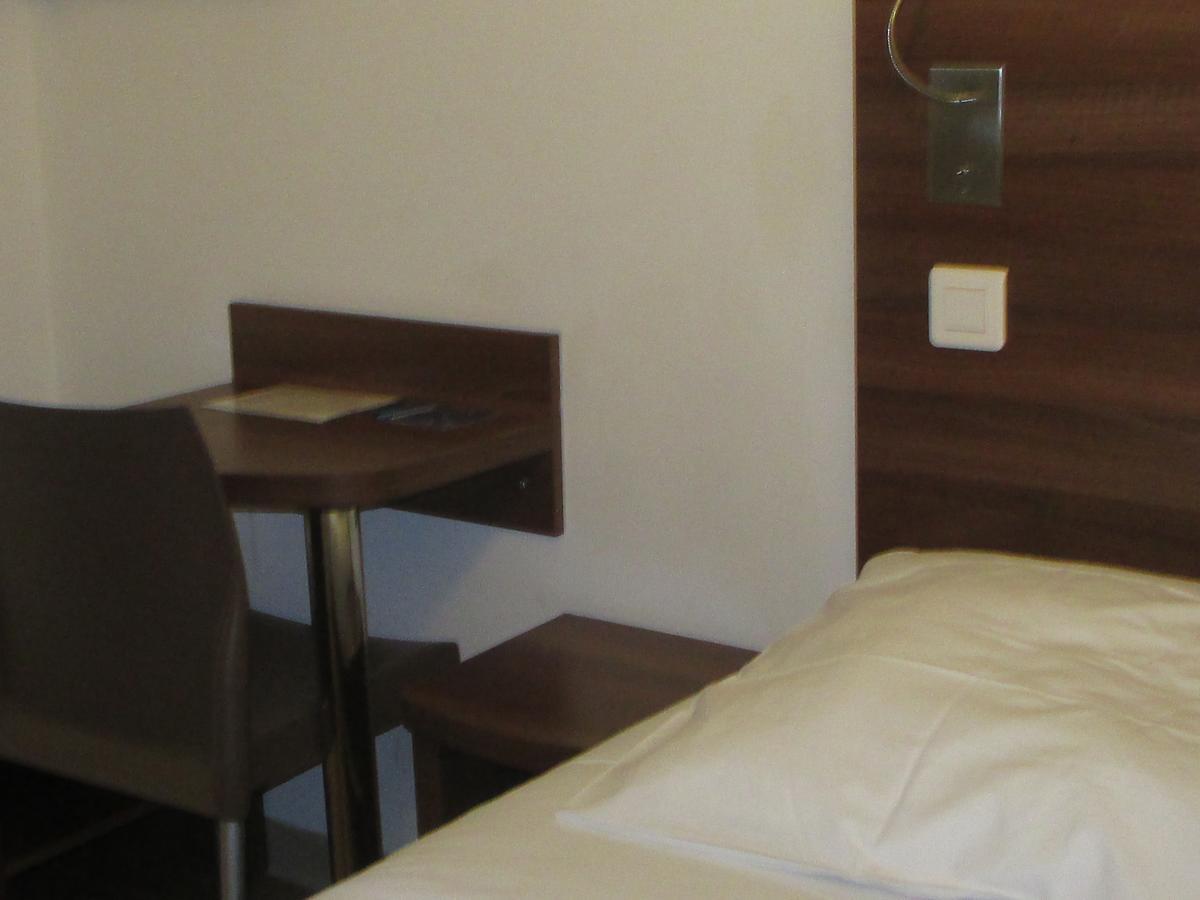 Hotel Le Pastel Toulouse Ngoại thất bức ảnh